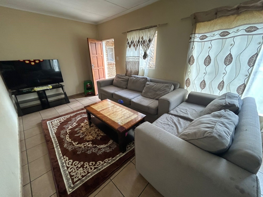 2 Bedroom Property for Sale in Bergsig North West
